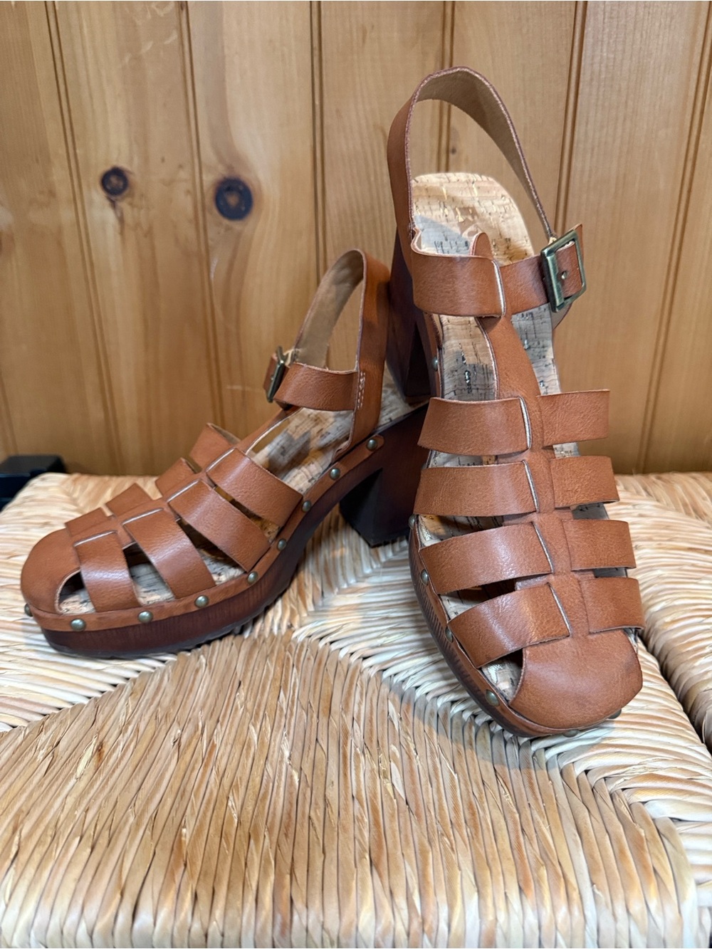 Kirk’s Whitney Block Heel Sandal, Size 9